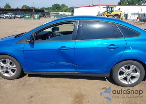 2014 Ford Focus Se z USA, uszkodzony, nr VIN 1FADP3F23EL344523